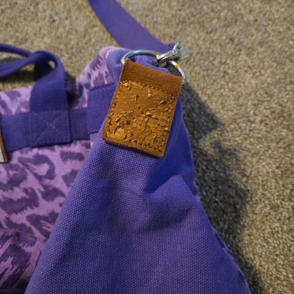 PINK Victoria's Secret Purple Leopard Travel Duffel Bag - Picture 5 of 7
